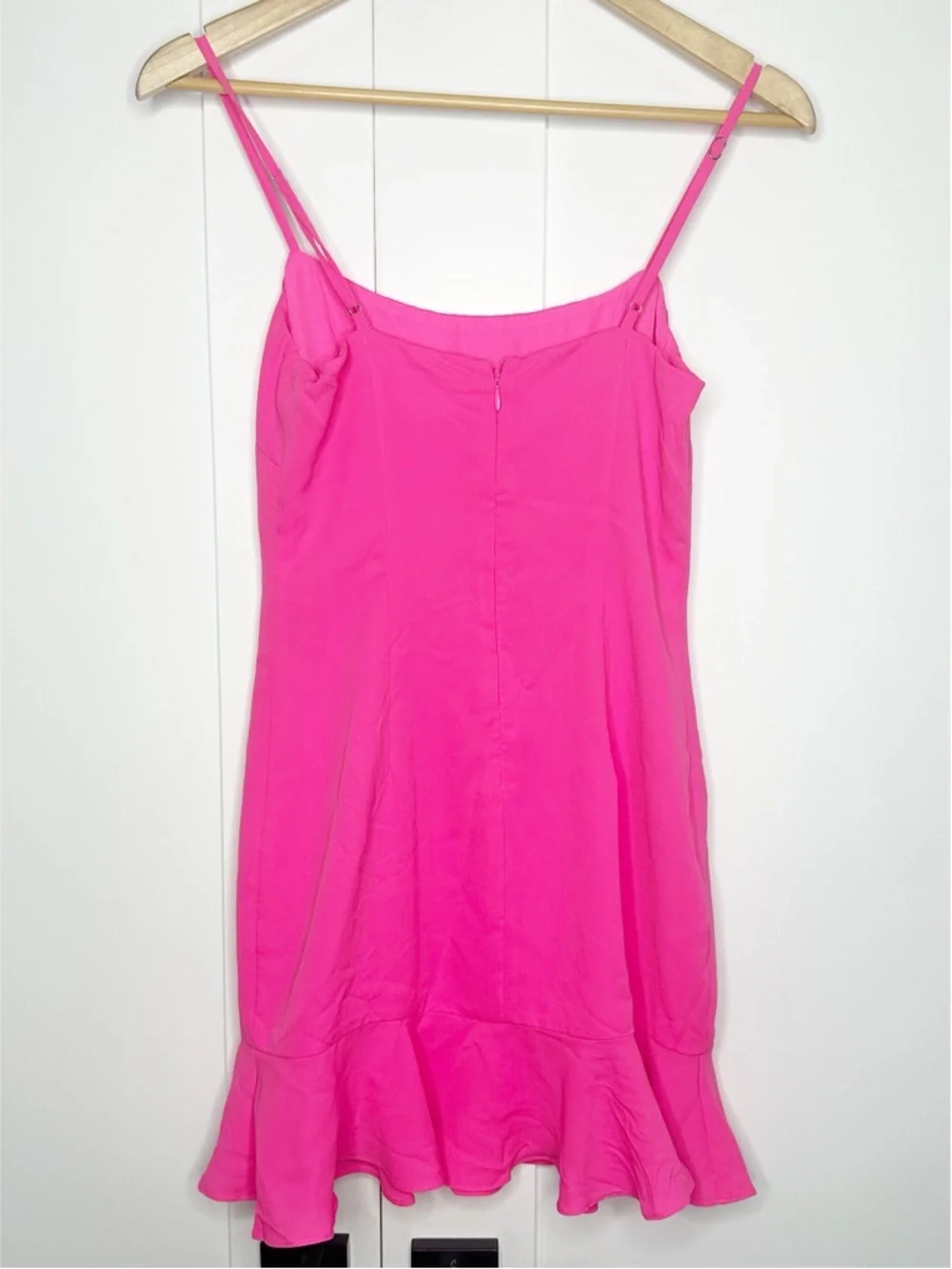 Lovers + Friends Teddy Mini Dress XS hot pink ruffle sleeveless sexy flirty date - Picture 5 of 12